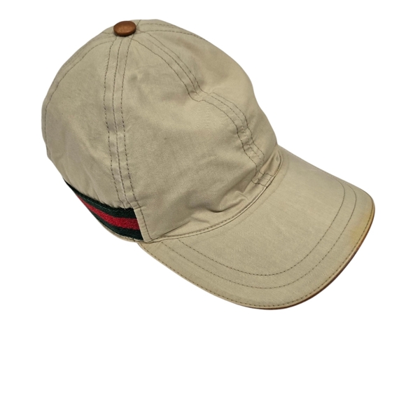 Gucci Beige Cap with Red and Green Stripe